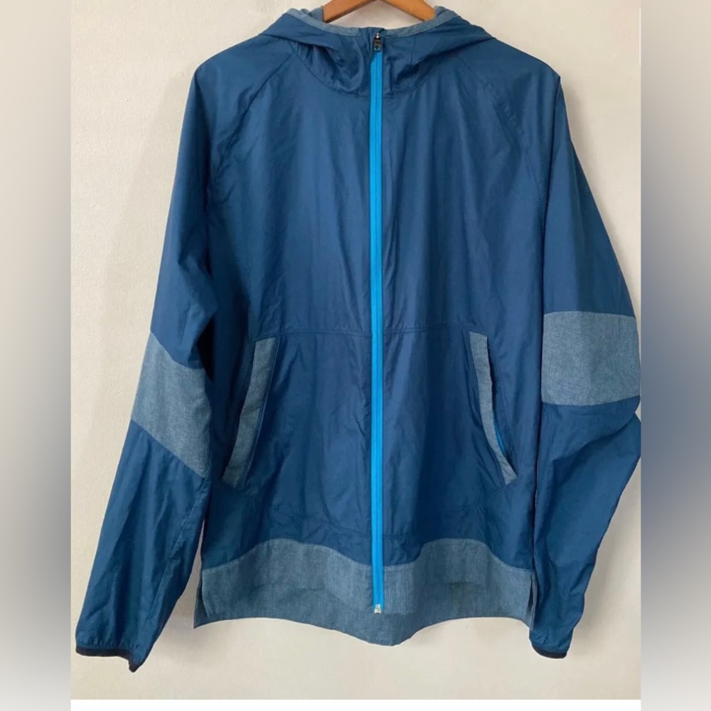 Lululemon blue reflective windbreaker